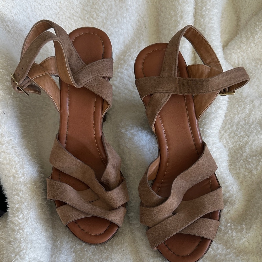 Amazon Women's Brown Platform Sandals